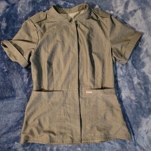 Figs Heathered Gray Short Sleeve Button-Up Scrub Top